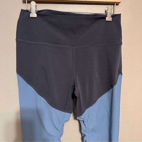 ZYIA Parallel Luxe Leggings Color Block Ruched 7/8 Storm Gray Blue Size 12 - Picture 6 of 6